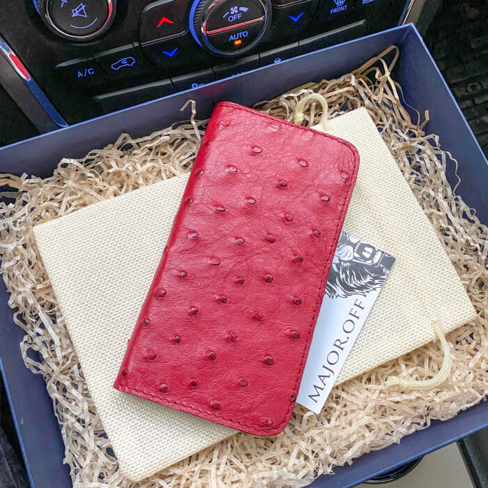 Чехол-книжка для iPhone красный кожа страуса