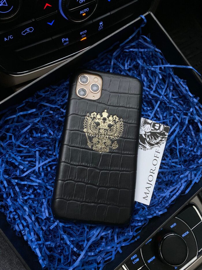 Чехол для iPhone из кожи под крокодила с гербом России