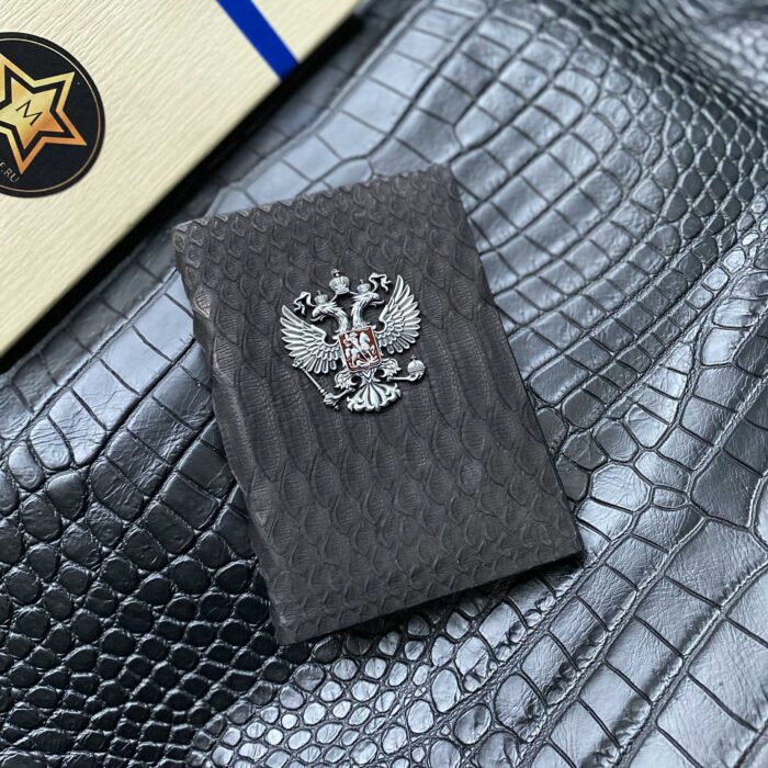 Обложка на паспорт и автодокументы из питона с гербом России