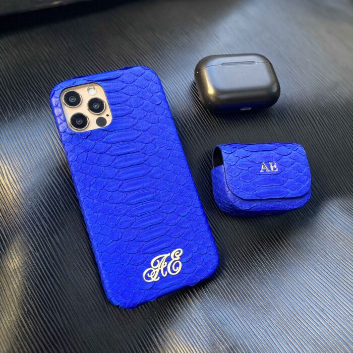 Чехлы для iPhone и AirPods из питона синего цвета с инициалами