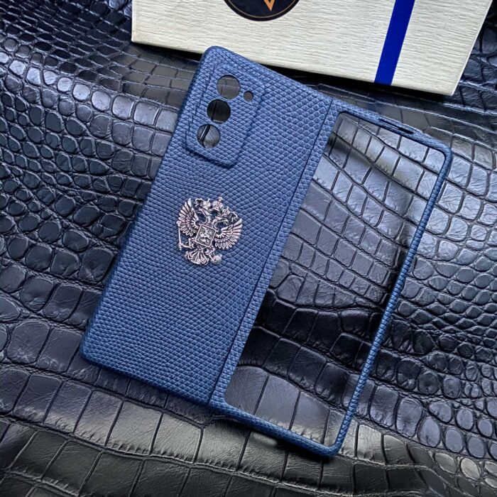 Чехол для Samsung Fold из кожи игуаны синий с гербом России