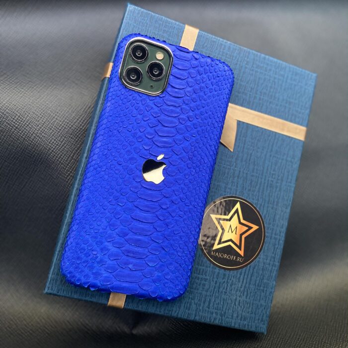 Чехол для iPhone из кожи питона синий с логотипом яблочко