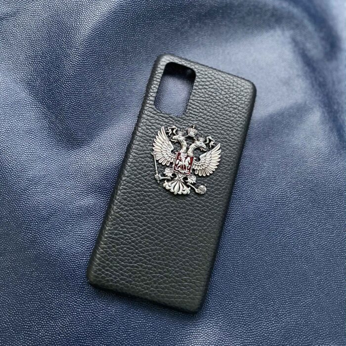 Кожаный чехол черный для Samsung с гербом России