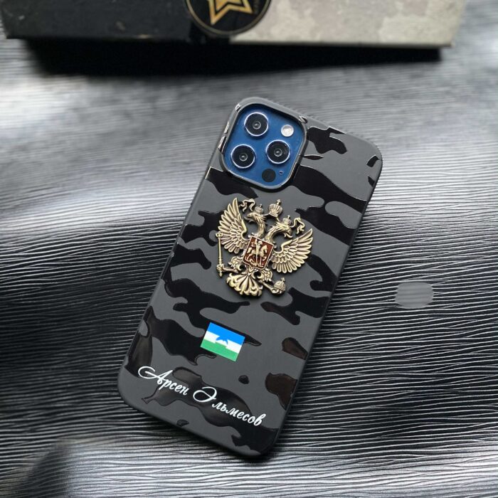 Чехол для iPhone с гербом РФ камуфляж