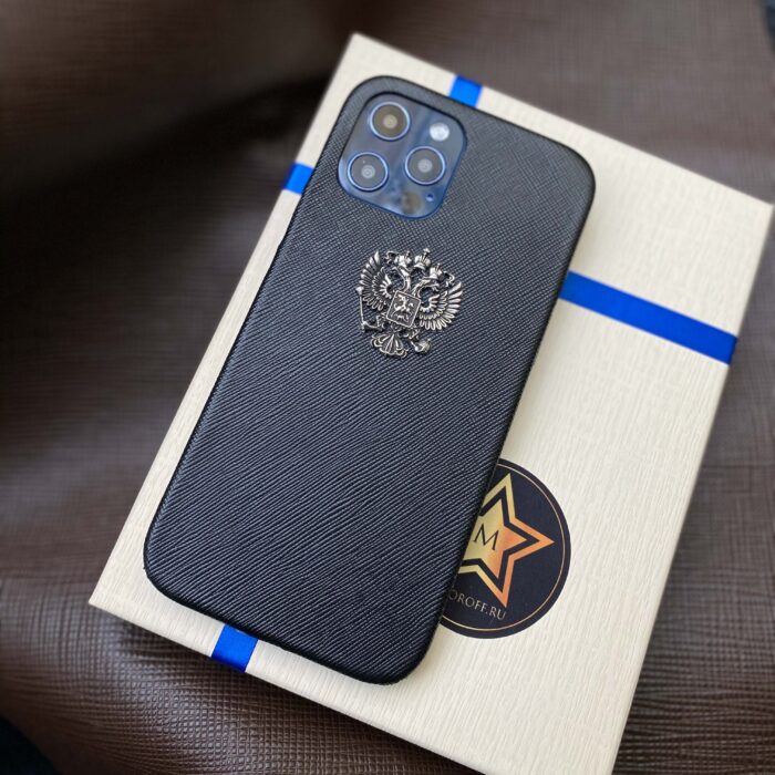 Чехол для iPhone кожаный черный с гербом РФ