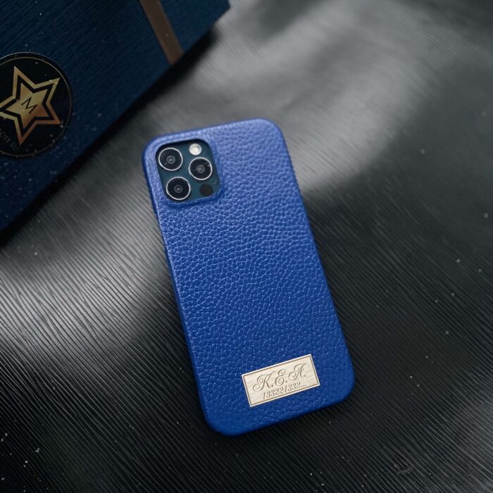 Чехол для iPhone кожаный синий с именной табличкой