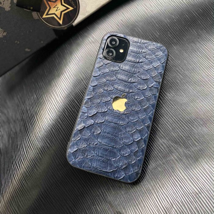 Чехол для iPhone из натуральной кожи питона синий с логотипом яблочко