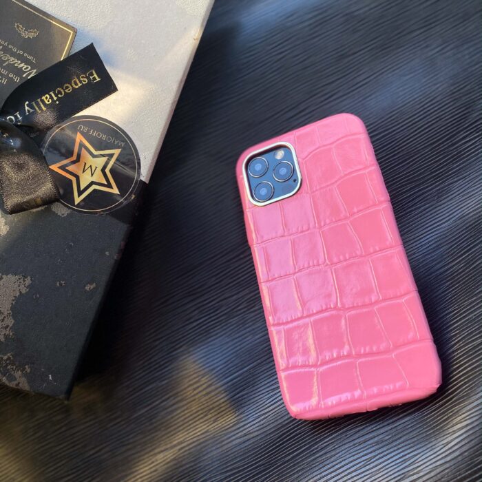 Чехол для iPhone кожаный розовый