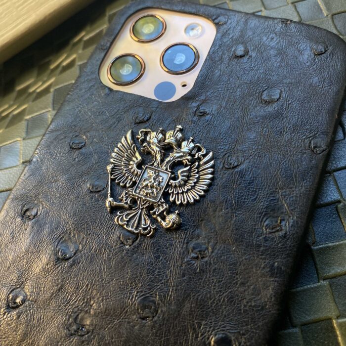 Чехол для iPhone из кожи страуса темно-синий с гербом России
