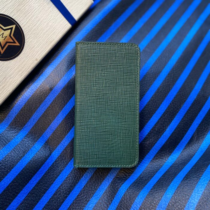 Чехол-книжка для iPhone из телячьей кожи темно-зеленый