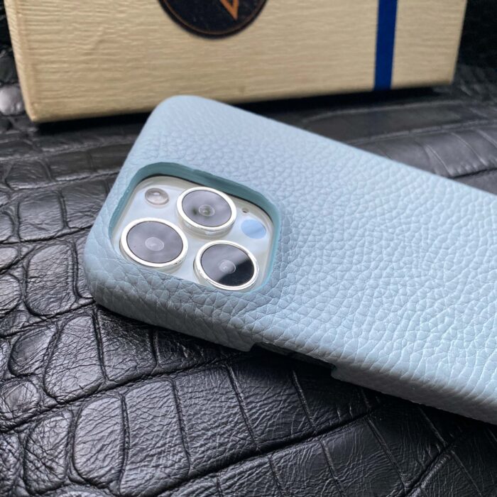 Чехол для iPhone из кожи голубой
