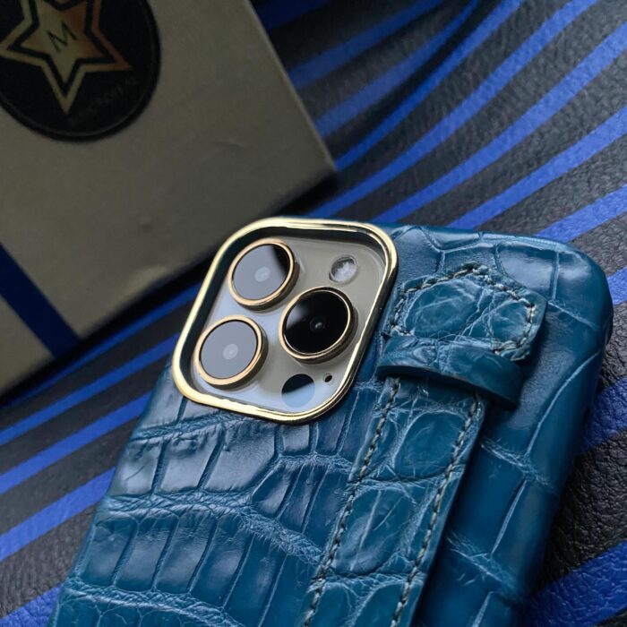 Чехол для iPhone из крокодила синий с держателем