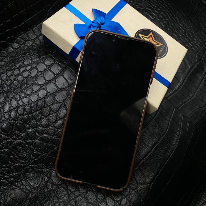 Чехол для iPhone из кожи игуаны коричневый