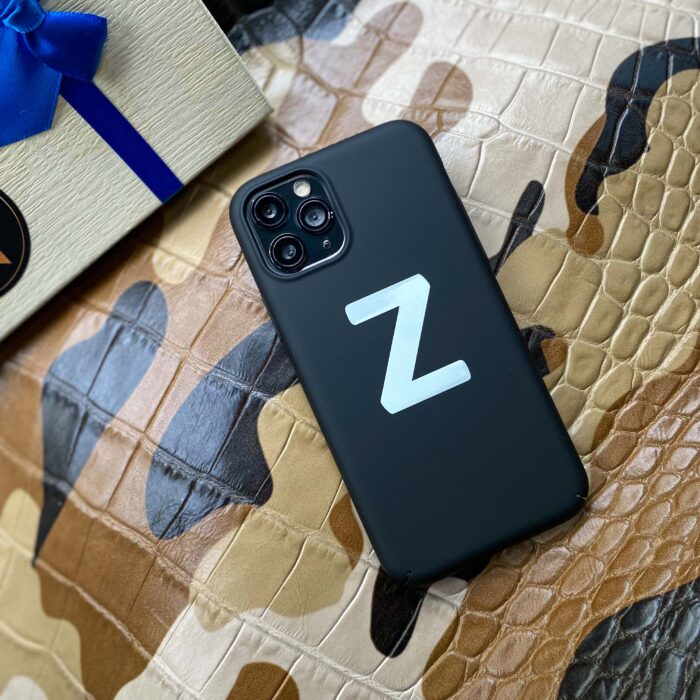 Чехол для iPhone с принтом "Z"