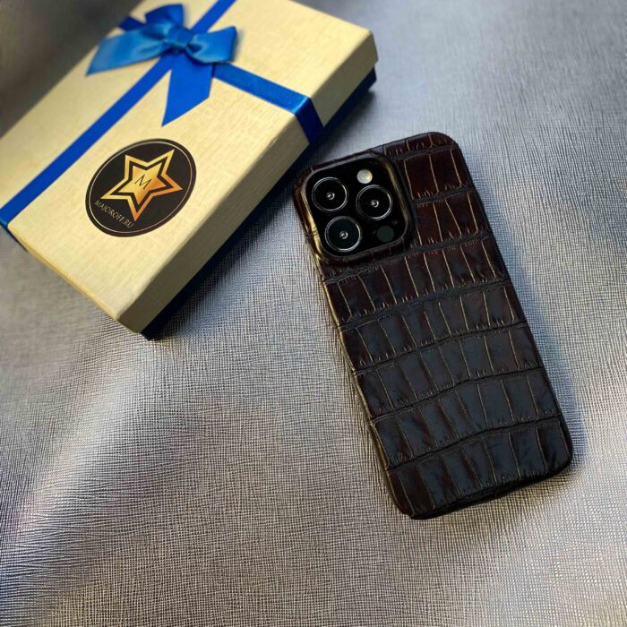 Чехол для iPhone из кожи темно-коричневый