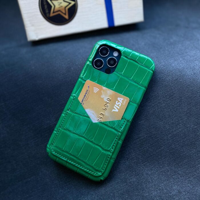 Чехол для iPhone из кожи крокодила с карманом для карты