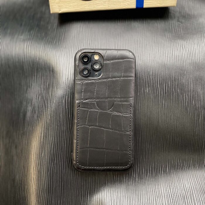 Чехол для iPhone кожаный с карманом