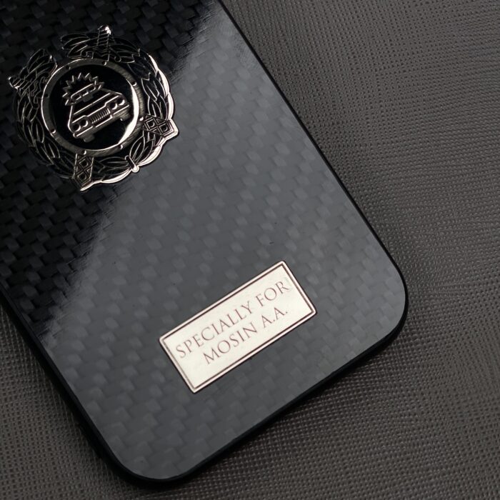 Чехол для iPhone из карбона с логотипом ГИБДД