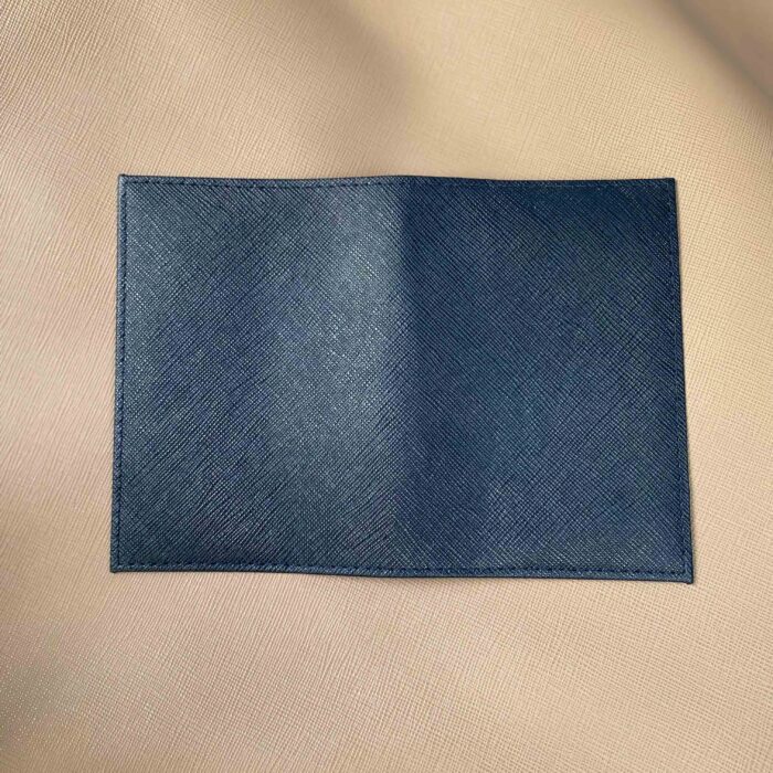 Обложка на паспорт кожаная темно-синяя