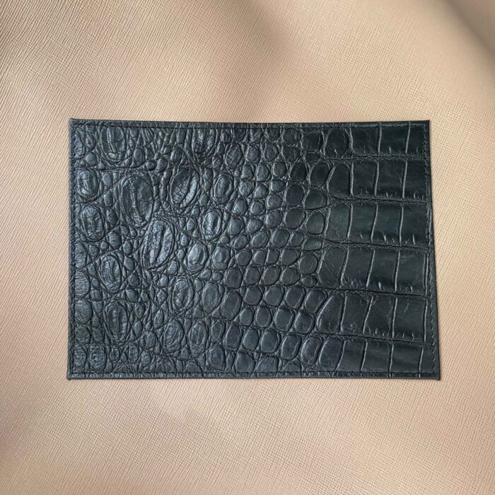 Обложка на паспорт под крокодила черная