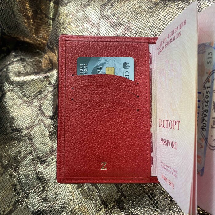 Обложка на паспорт бордовая именная
