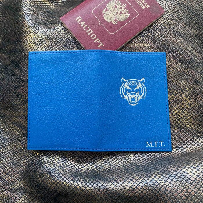 Обложка на паспорт тигр именная