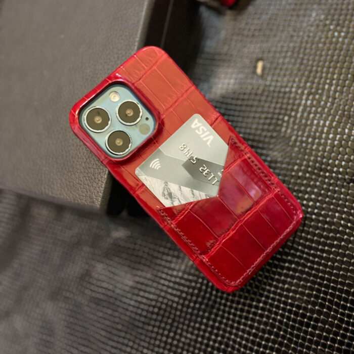 Чехол для iPhone красный крокодил с карманом