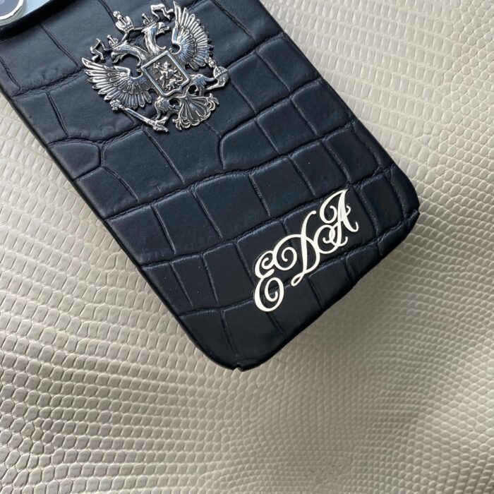 Чехол для iPhone кожаный черный с гербом именной