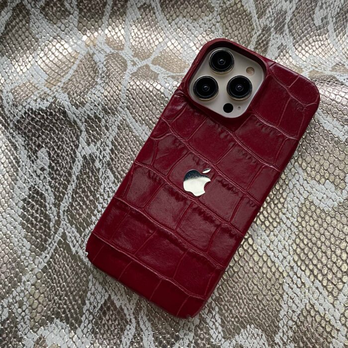 Чехол для iPhone кожаный бордовый