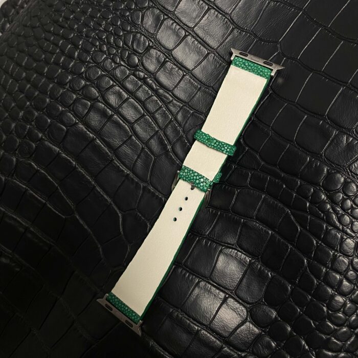 Ремешок для Apple Watch из кожи ската зеленый